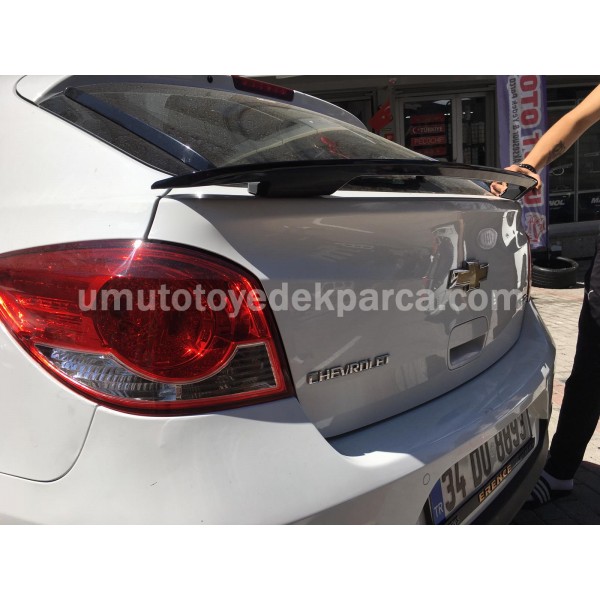 Cruze Hb Bagaj Spoiler Ayaklı Yeni Model Karbon