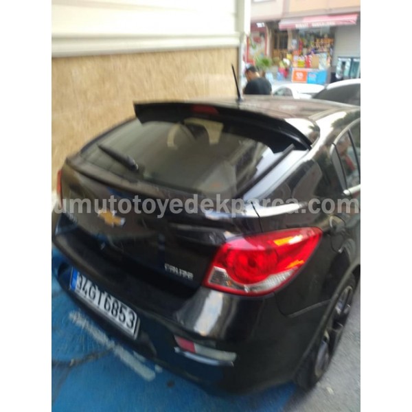 Cruze Hb Spoiler Cam Üstü